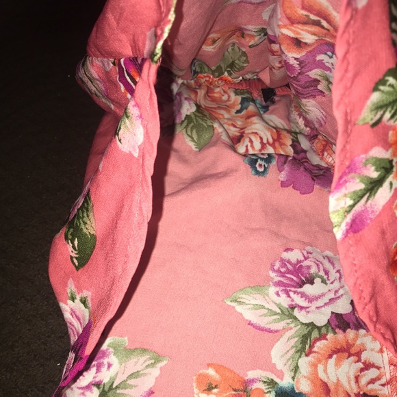 Peach Floral shorts - Picture 3 of 3